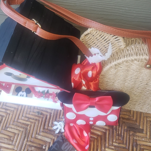 MOTHER'S DAY MICKEY/MINNIE BUNDLE NWT - Picture 2 of 11